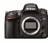 Nikon D600 — любительский полный кадр По сравнению с Nikon D800